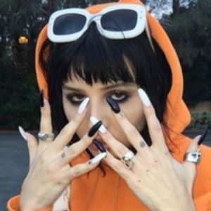 Meet your Posher, Sydney